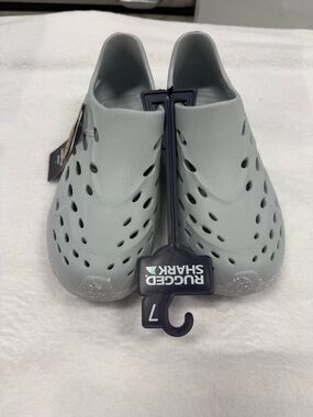 NWT Men’s (7) Rugged Shark EVA Clog Sandals
